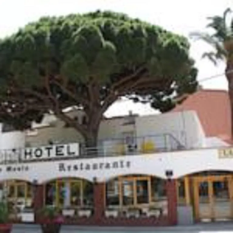 Hotel la Masia Portbou