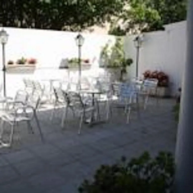 Hotel La Masia Portbou 0*,