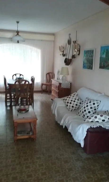 Hotel la Masia Portbou 0*,