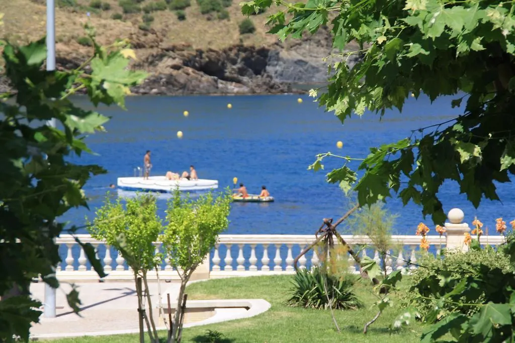 Hotel la Masia Portbou