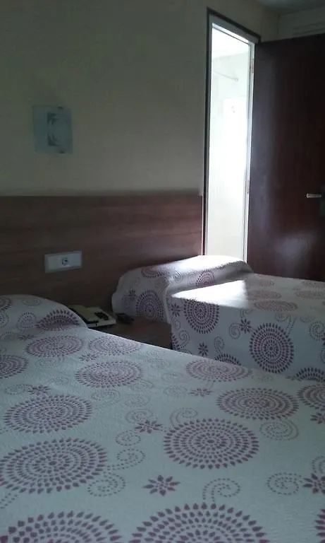 Hotel La Masia Портбоу