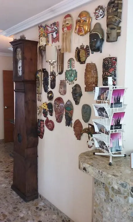 Hotel La Masia Портбоу 0*,