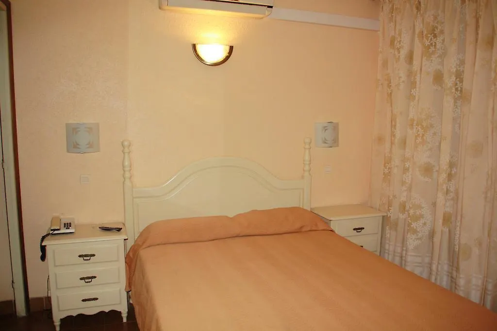 Hotel La Masia Portbou